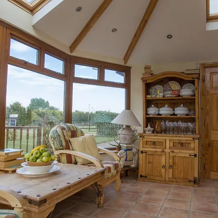 Pebble Mill Bed & Breakfast 3*