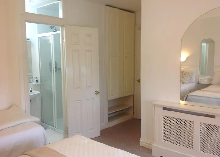 Pebble Mill 3* Dublin