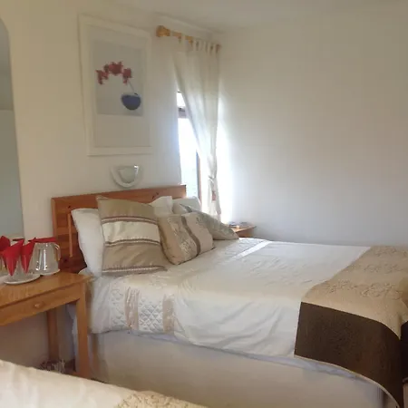 Bed & Breakfast Pebble Mill 3*